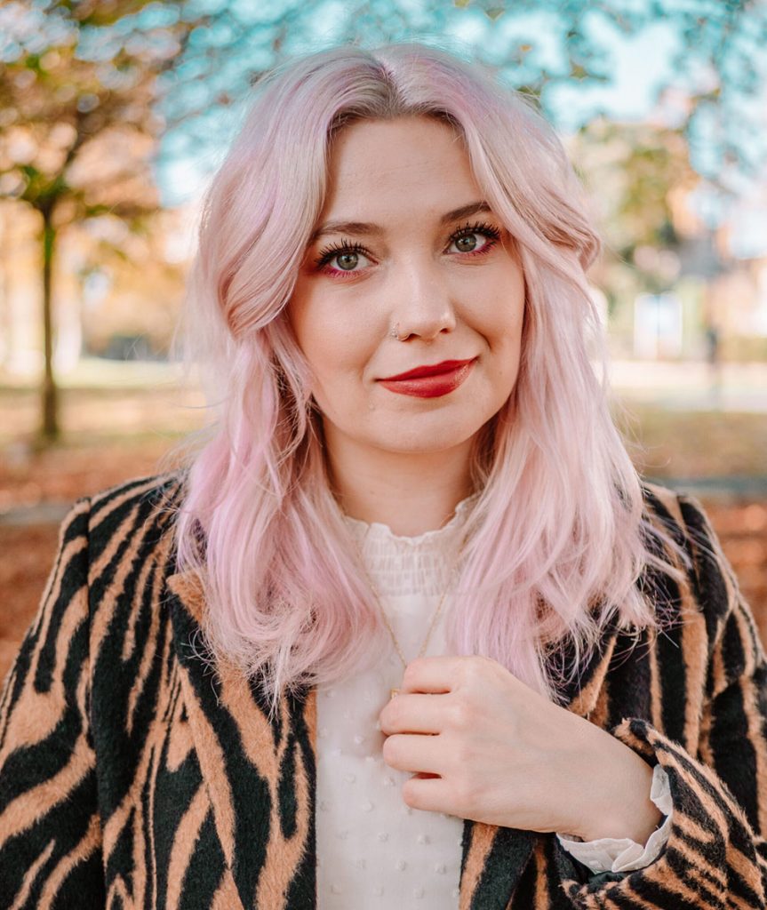 Bristol beauty blogger Alice from Black Tulip Beauty Blog, with pink hair